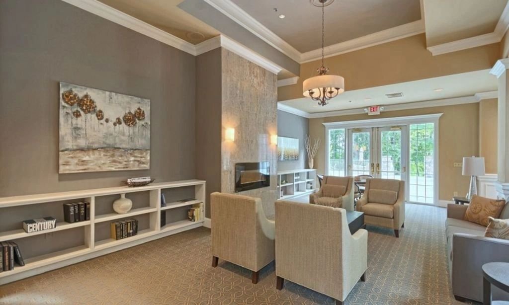Amenity lounge seating